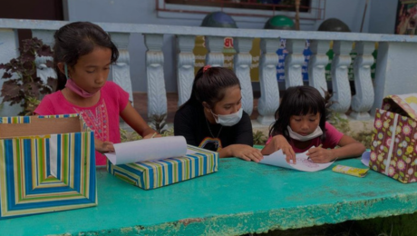 Hope In a Box Volunteer teaches kids mathematics in remote areas of Romblon